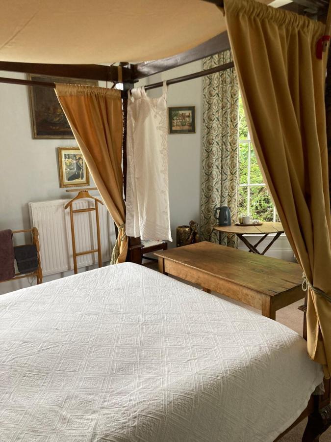 Bohemian Regency Four Poster Cheltenham