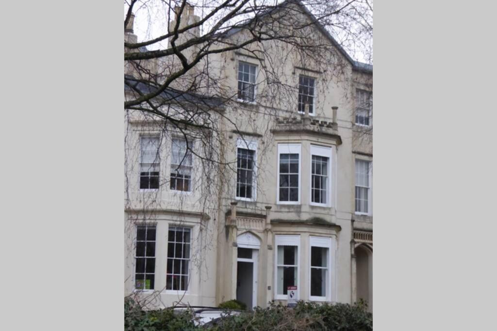 Apartment Cheltenham, Regency With Parking, Cavalier - Sleeps 6 Cheltenham