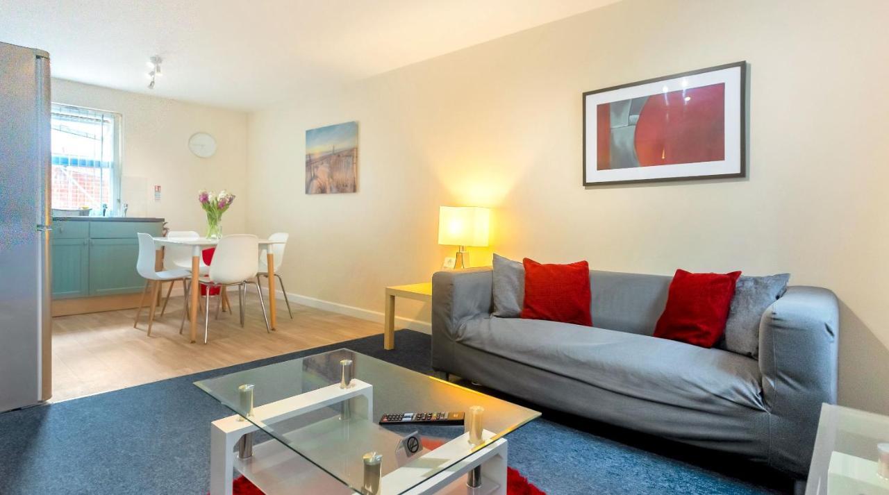St Georges Apartments, Self Contained Units * Cheltenham