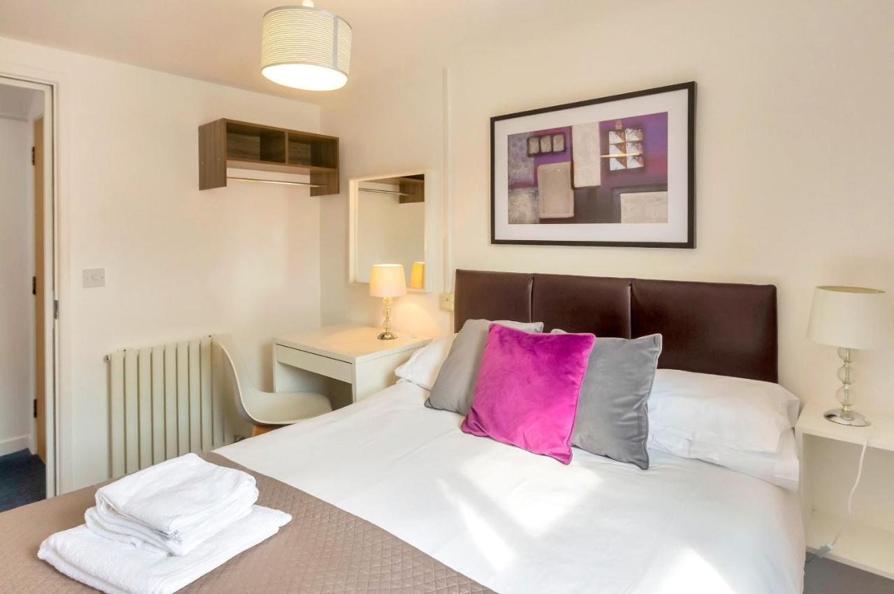 St Georges Apartments, Self Contained Units * Cheltenham