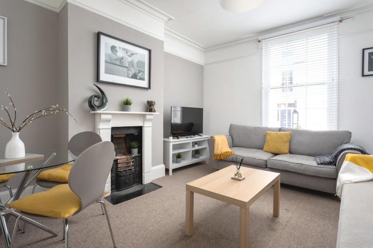 Holiday home St George's Place - Fab Town House *