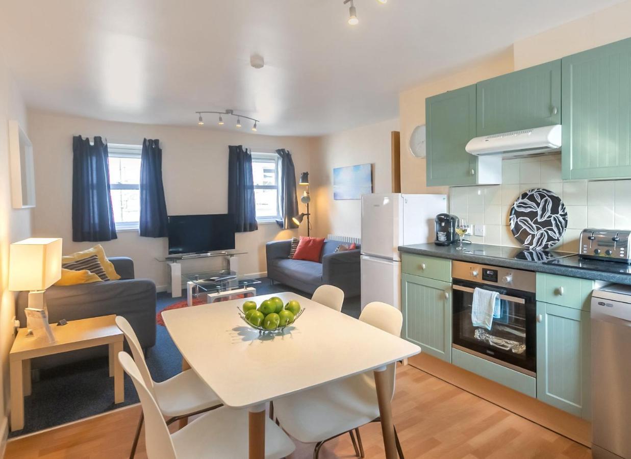St Georges Apartments, Self Contained Units Cheltenham
