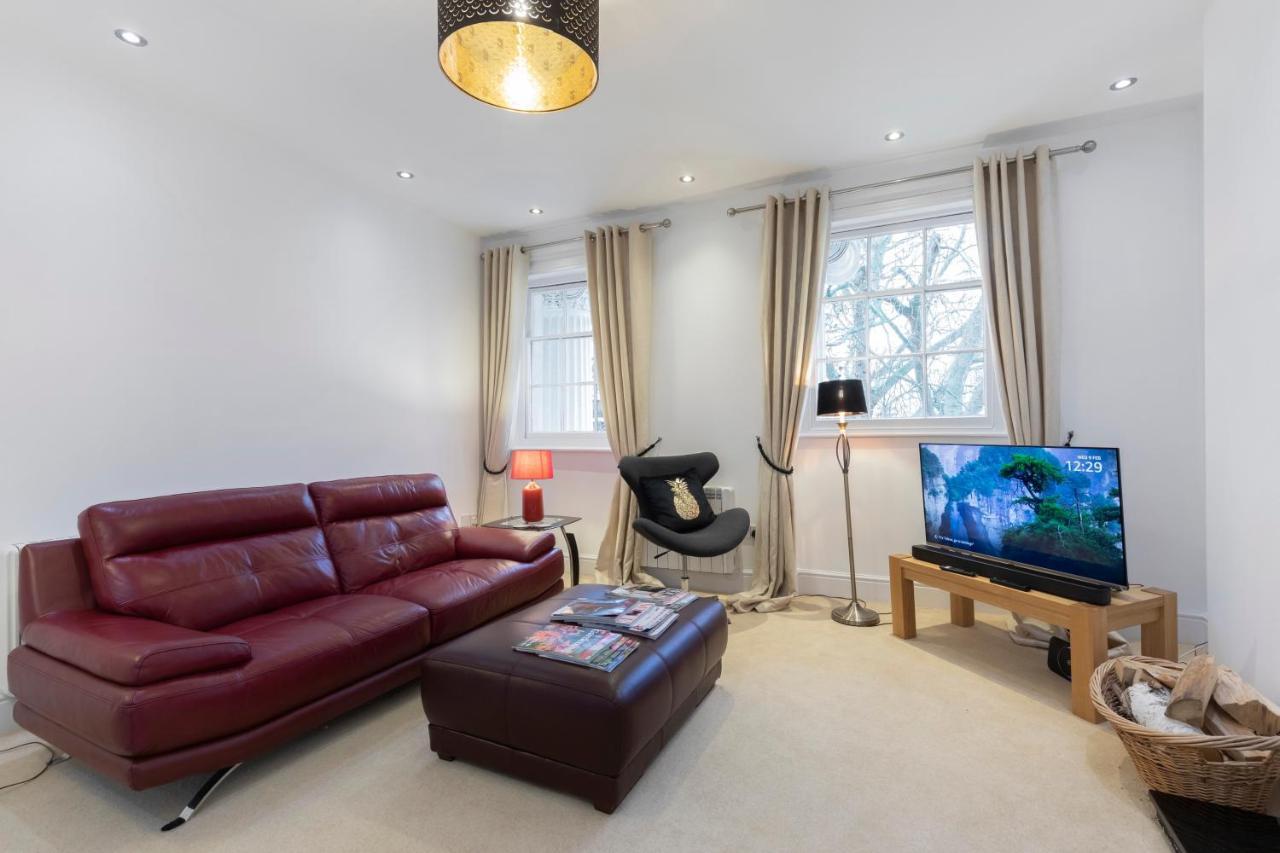 Apartment High Columns - Superb 2 Beds 2 Baths And Free Parking *