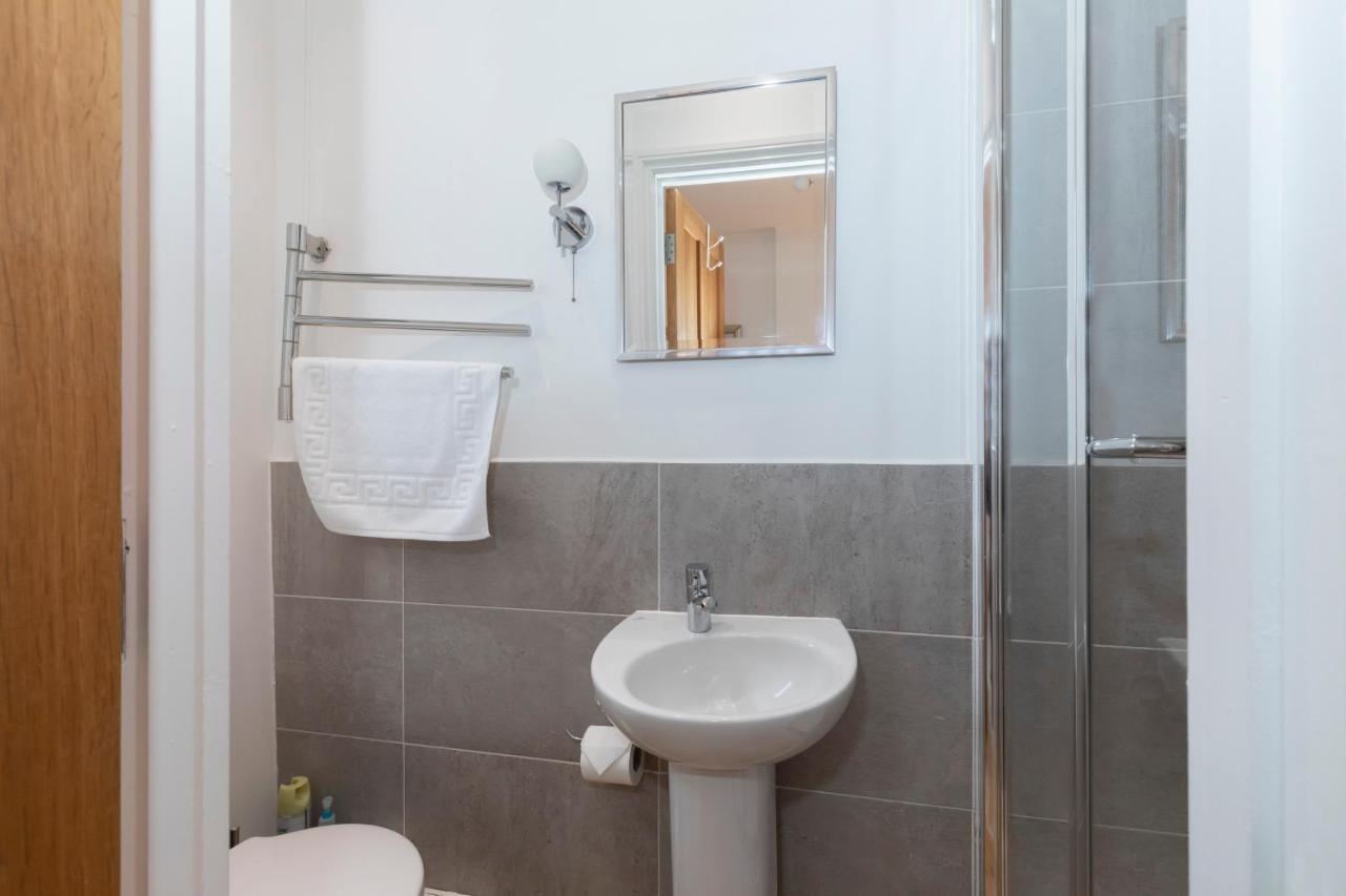 Apartment High Columns - Superb 2 Beds 2 Baths And Free Parking Cheltenham