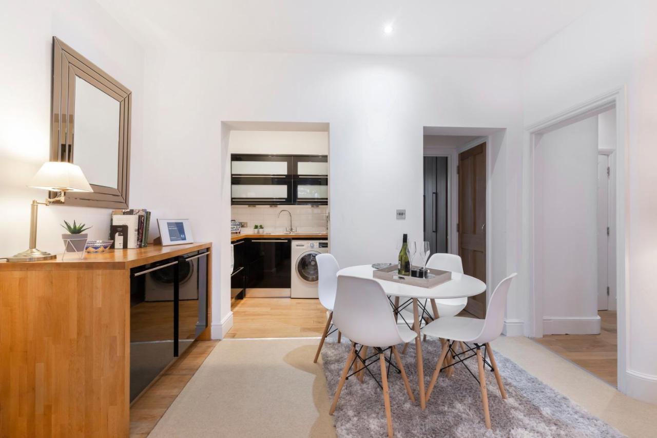 High Columns - Superb 2 Beds 2 Baths And Free Parking Apartment *