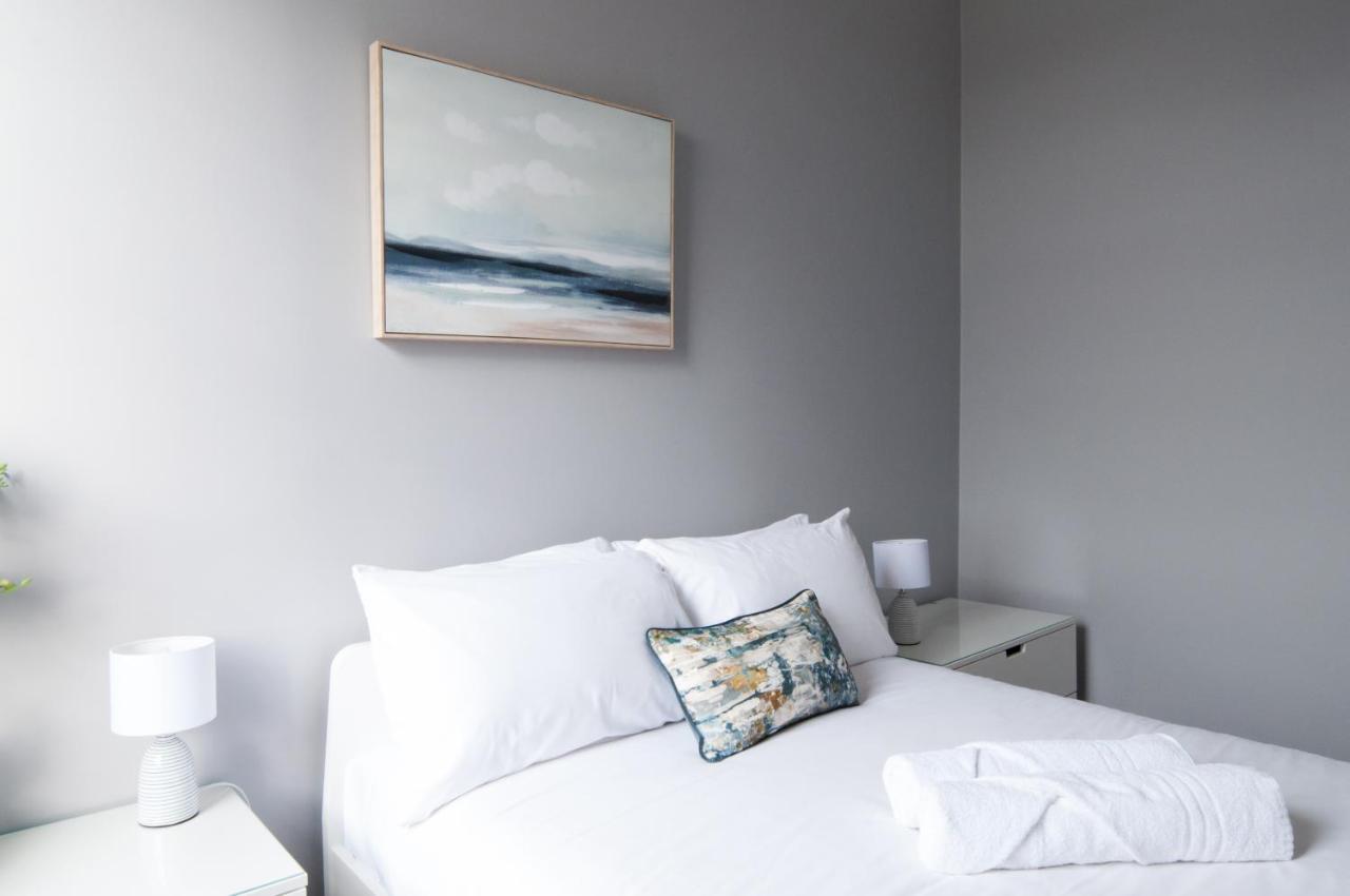 Cheltenham, Regency With Parking, Cavalier - Sleeps 6 Apartment