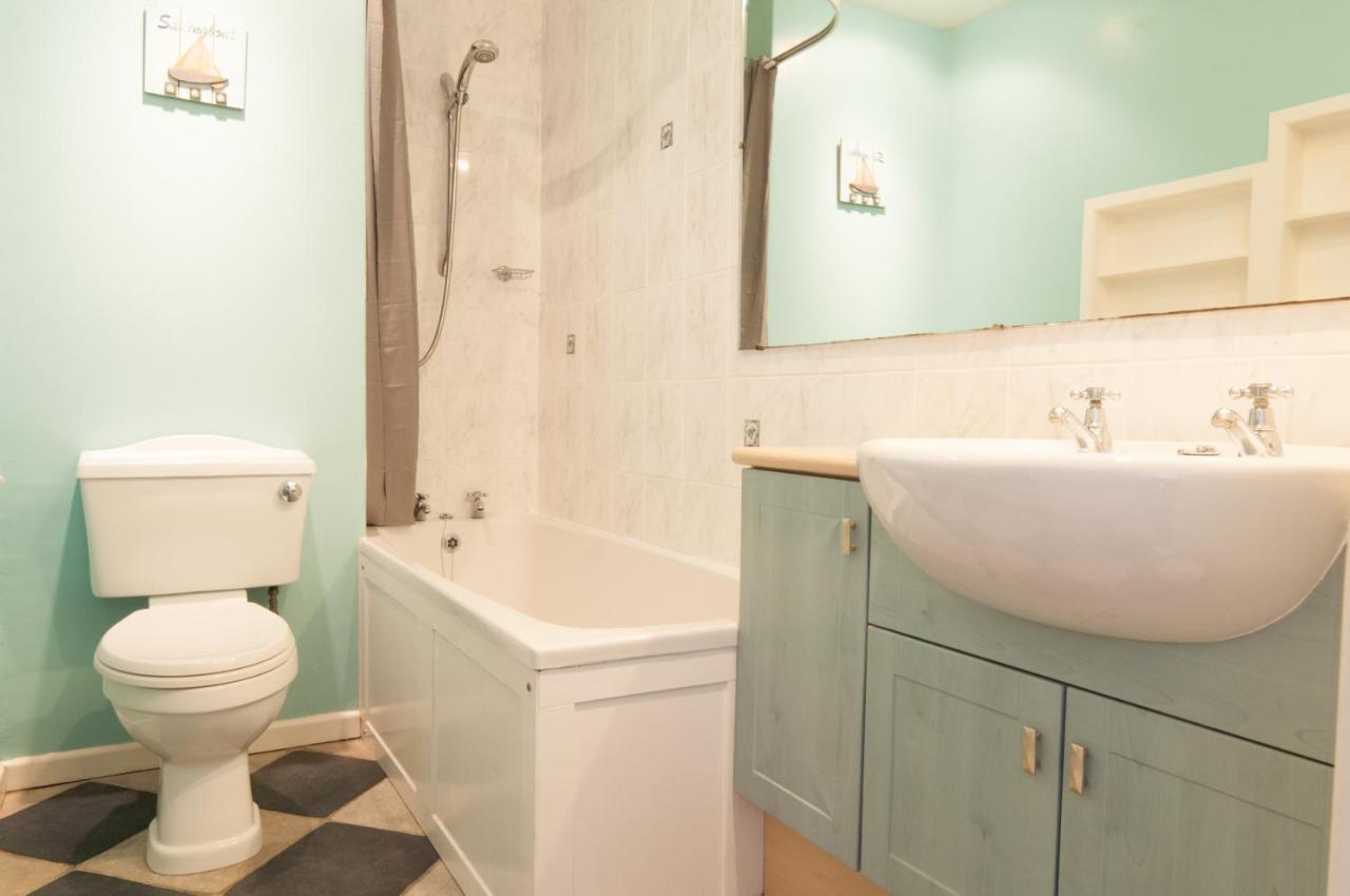 Cheltenham, Regency With Parking, Cavalier - Sleeps 6 Apartment