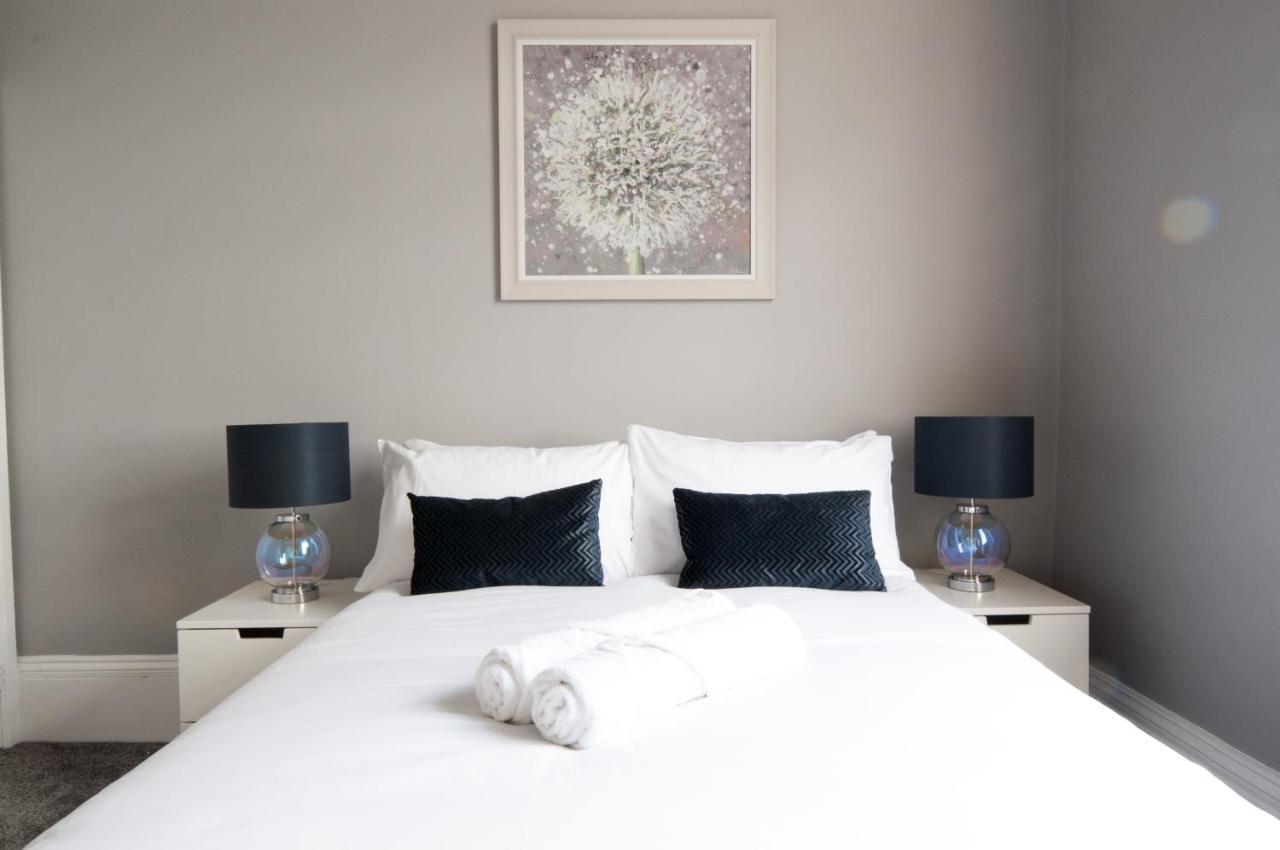 Cheltenham, Regency With Parking, Cavalier - Sleeps 6 Cheltenham