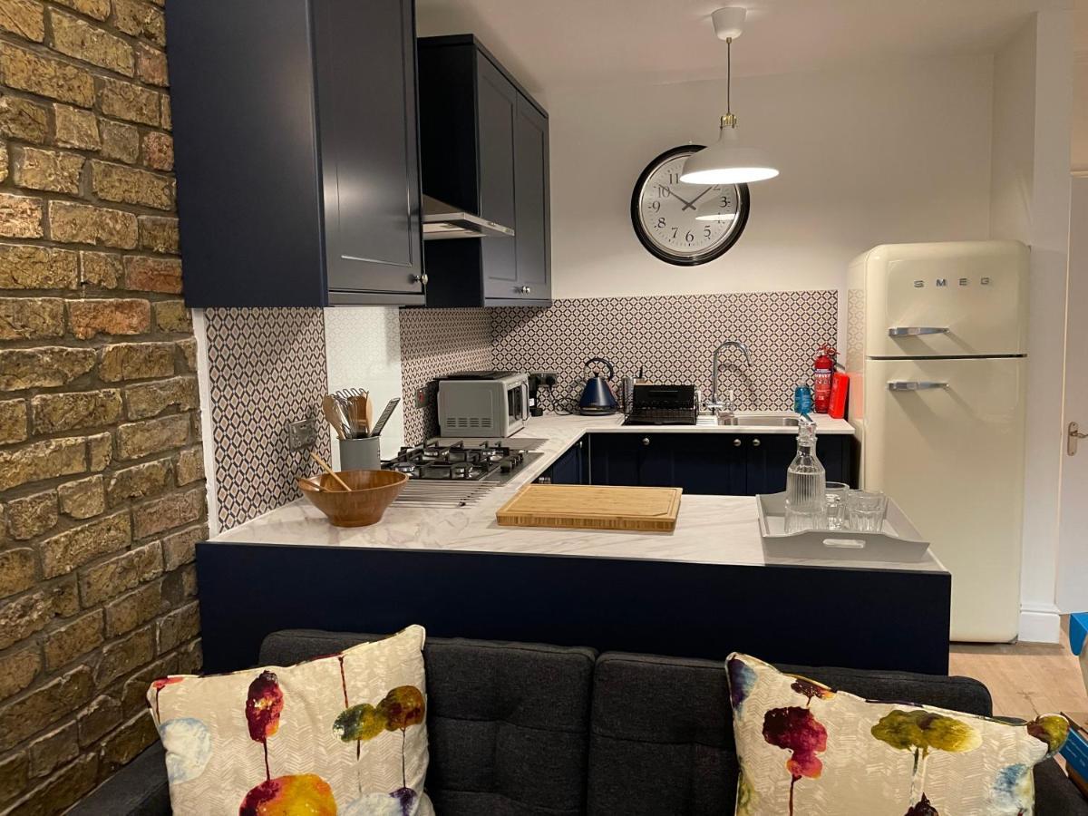 52 Lansdown Crescent Apartment