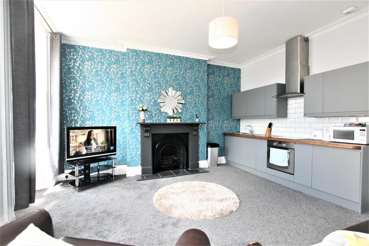 Central Serviced Apartments By Roomsbooked * Cheltenham