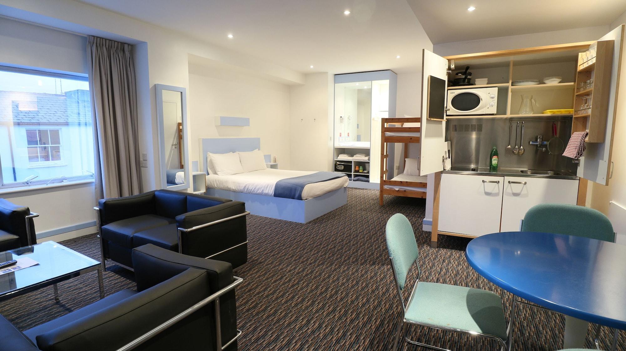 Hotel Citrus By Compass Hospitality 3*