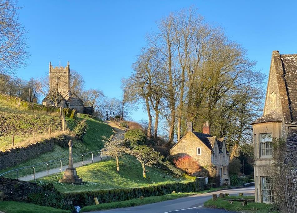 Charming 2 Bedroom In Compton Abdale,