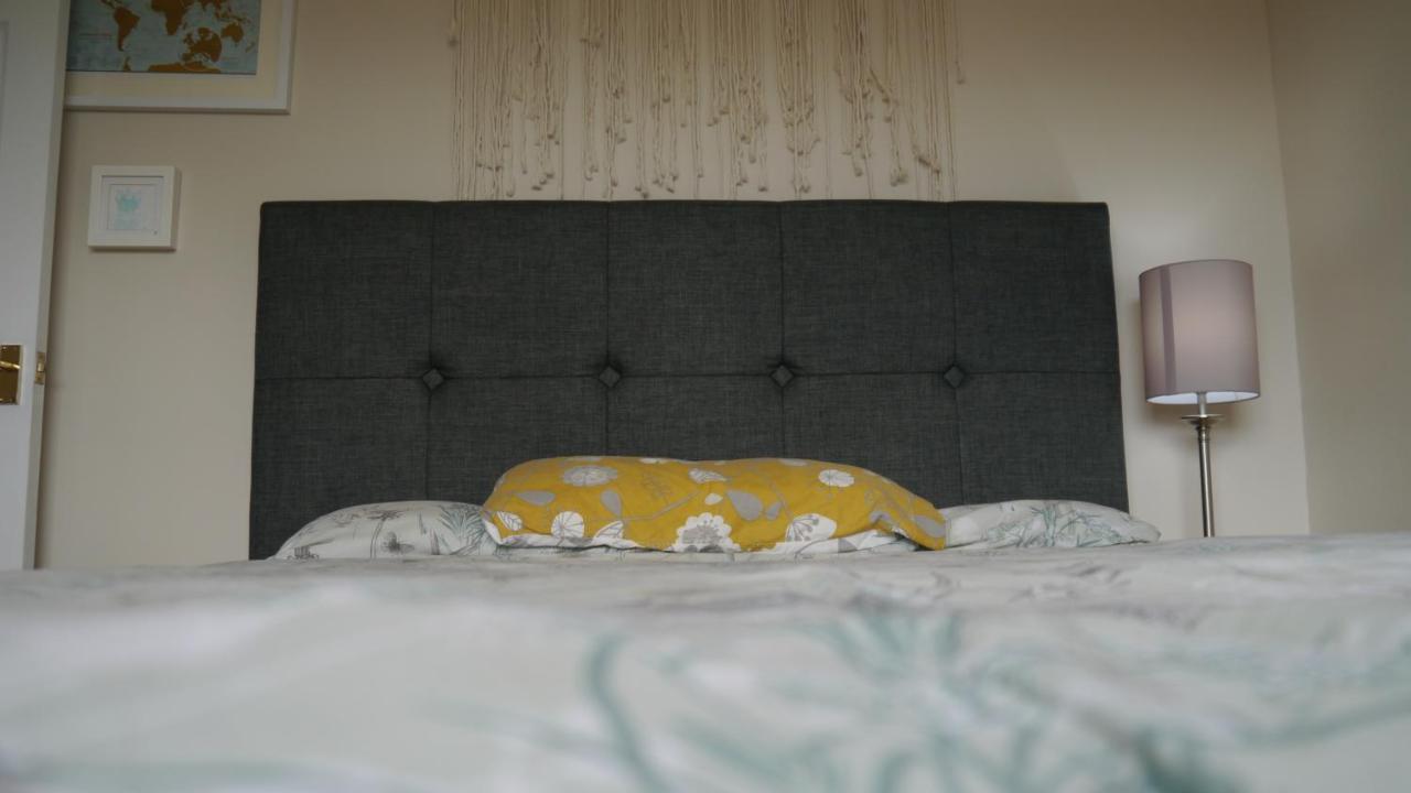 Cheltenham Apartment With Private Garden Cheltenham