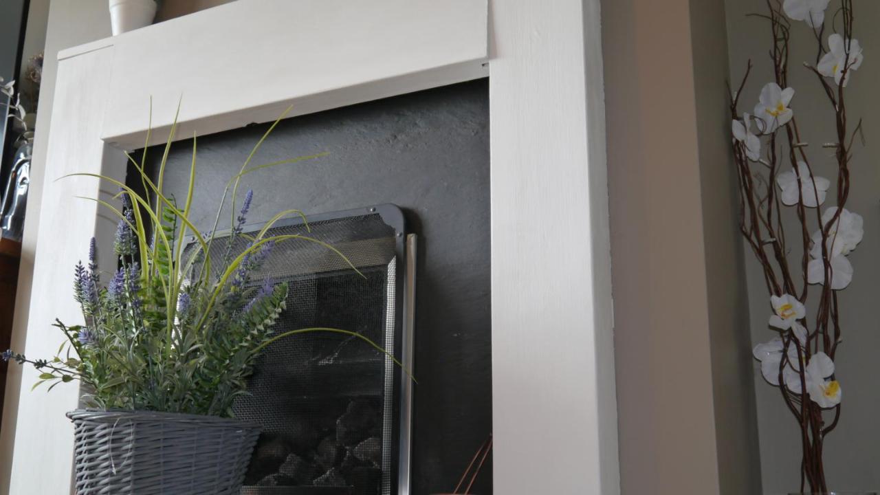 Cheltenham Apartment With Private Garden Apartment *