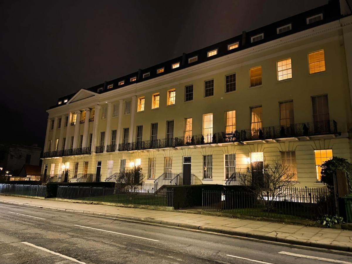 Apartment Pittville - By Suitely Cheltenham