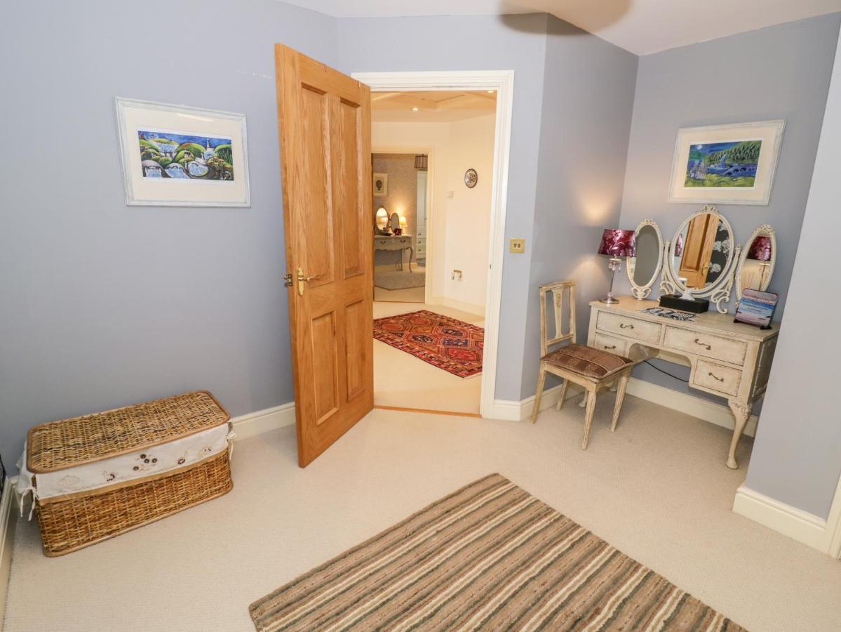 Levant House * Cheltenham