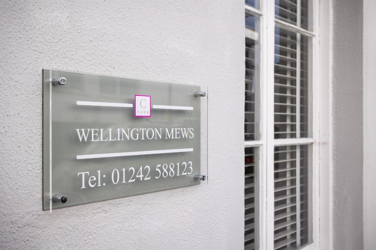 Contemporary Ground Floor - Town Centre With Parking! * Cheltenham