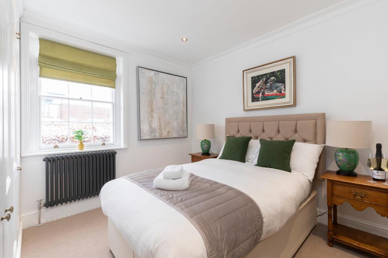 Beautiful Period With Five Bedrooms