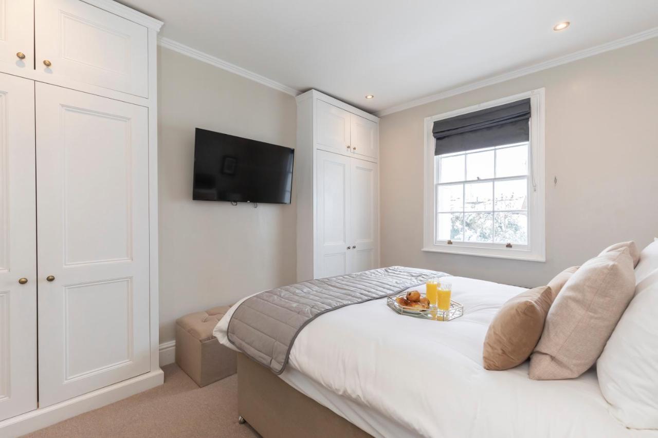 Beautiful Period With Five Bedrooms * Cheltenham