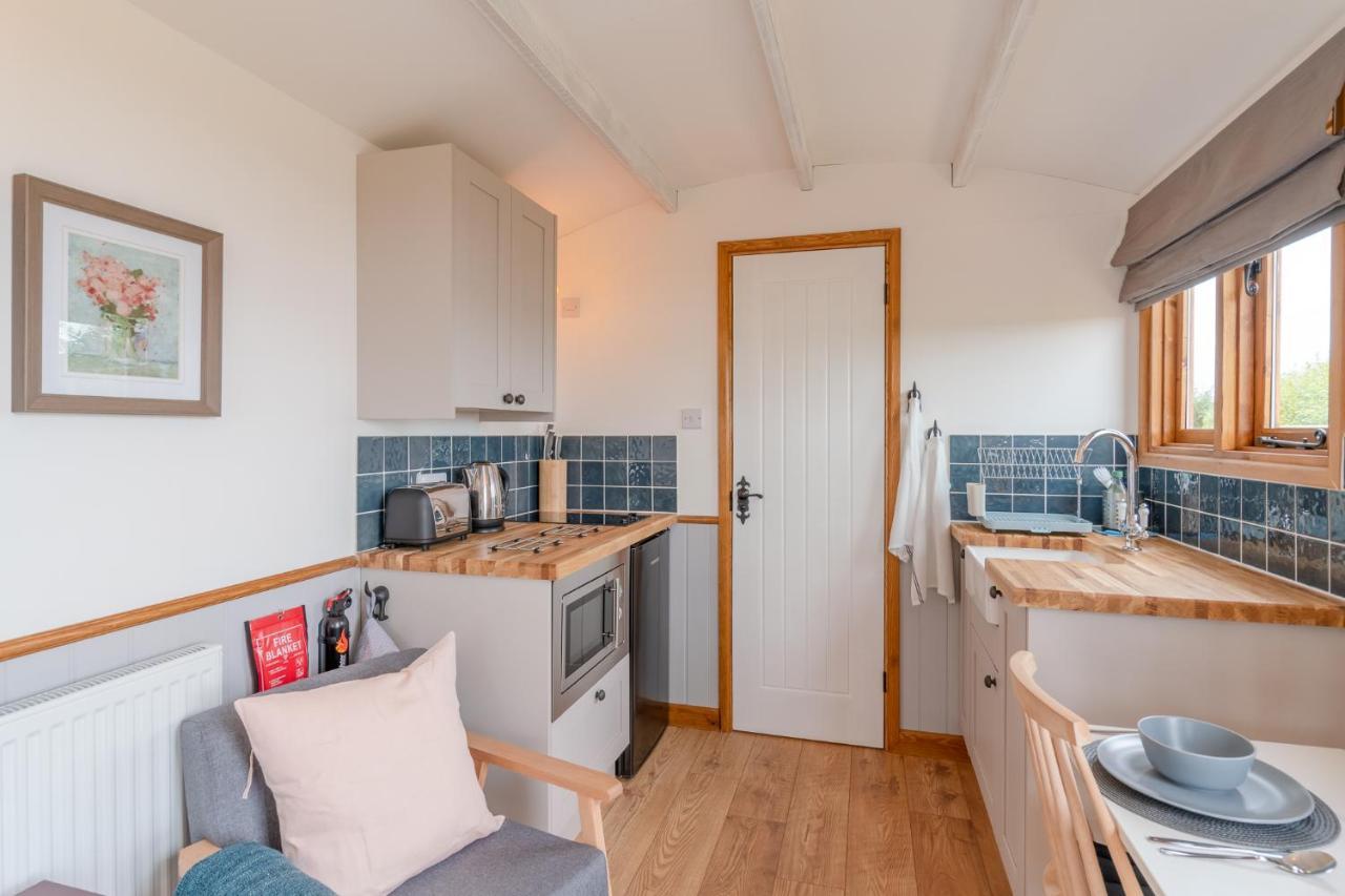 Outbak Shepherds Hut Holiday home