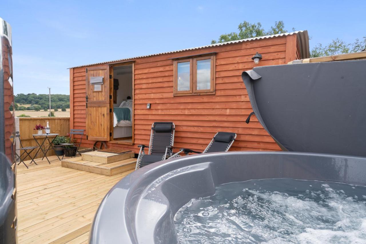 Outbak Shepherds Hut