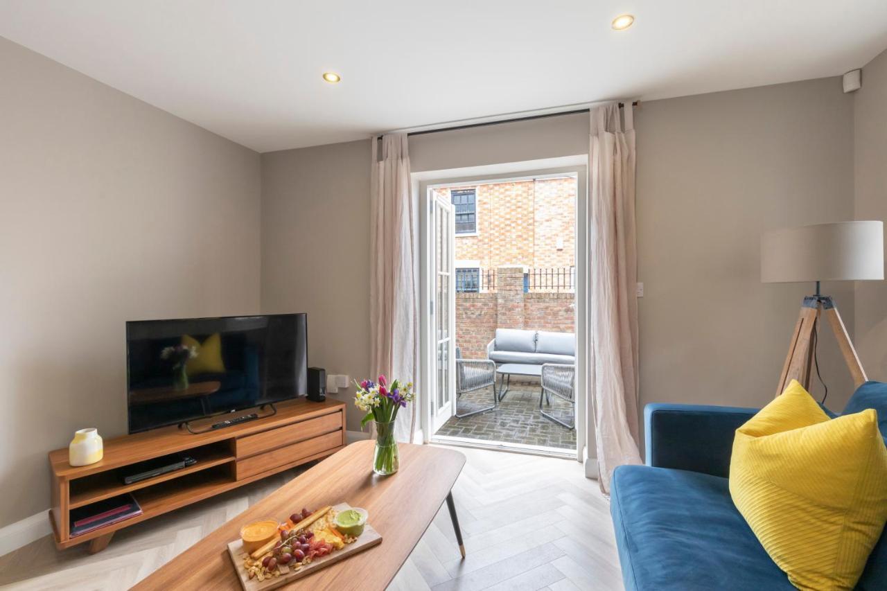 Apartment Elliot Oliver - 2 Bedroom Garden With Parking *