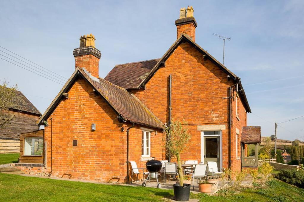 Holiday home Large Farmhouse, Cotswold Location, Great Views Cheltenham