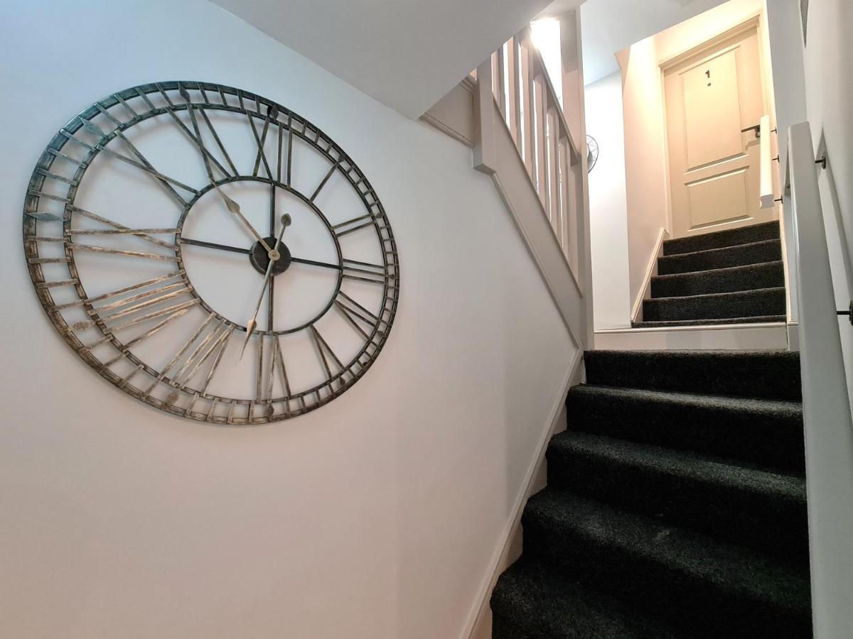 Apartment The Cotswold Woodland By Fortuna Cheltenham