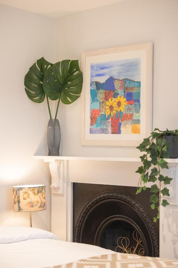 Spacious 1br Victorian Flat In Cotswolds - Free Parking * Cheltenham