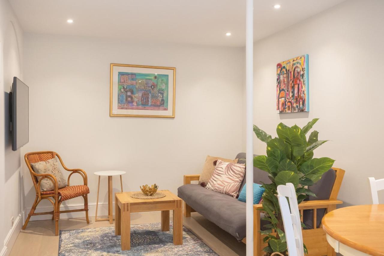Spacious 1br Victorian Flat In Cotswolds - Free Parking Apartamento *