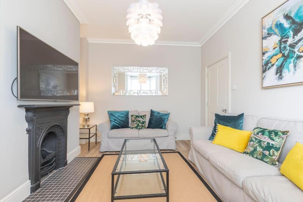 Stunning 5 Bed 4 Bath Period *