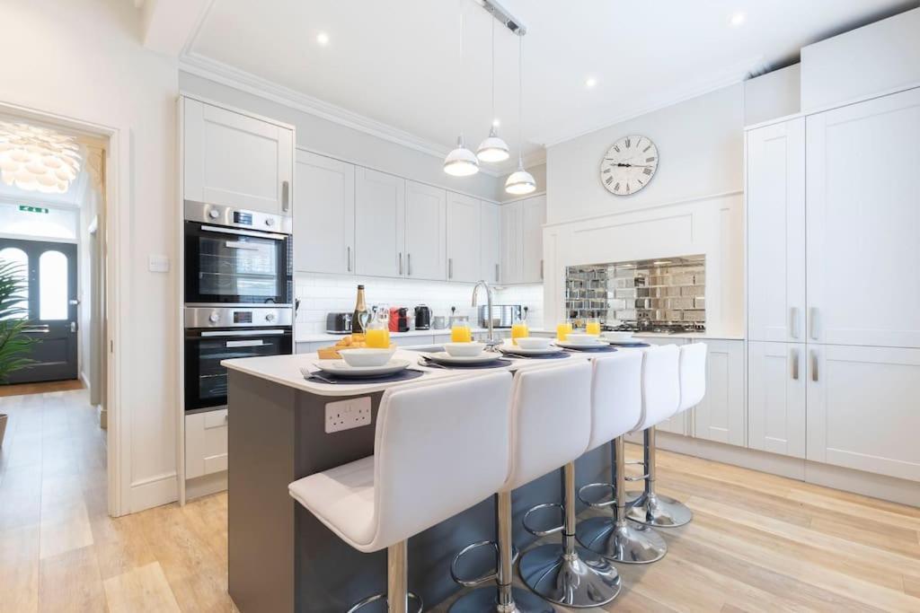 Stunning 5 Bed 4 Bath Period *
