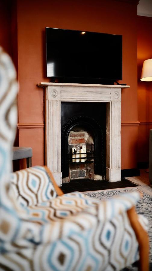 Unique & Stylish Town House, Casa de férias Cheltenham
