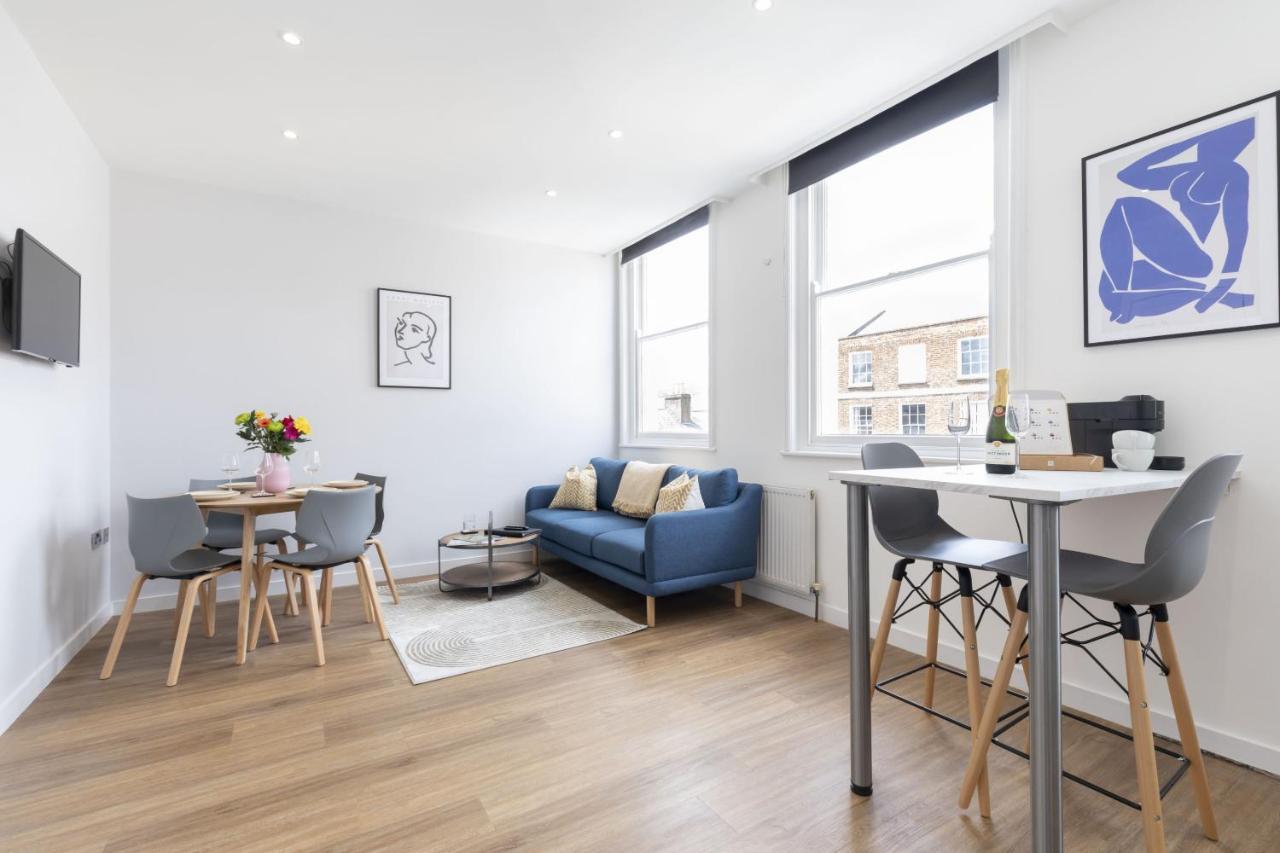 Beautifully Presented Newly Renovated City-centre In *