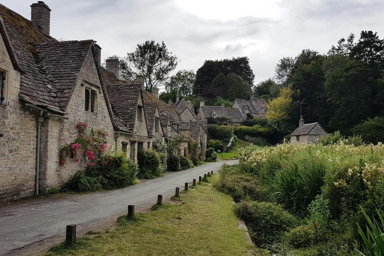 Holiday home Graziers - Character Cotswold With Inglenook, Parking And Pub Nearby *