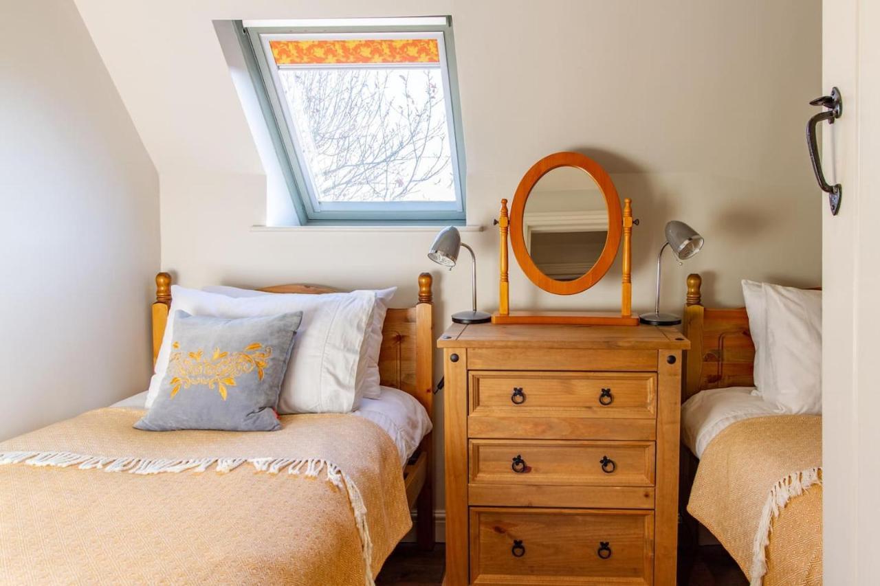 Holiday home Graziers - Character Cotswold With Inglenook, Parking And Pub Nearby Cheltenham