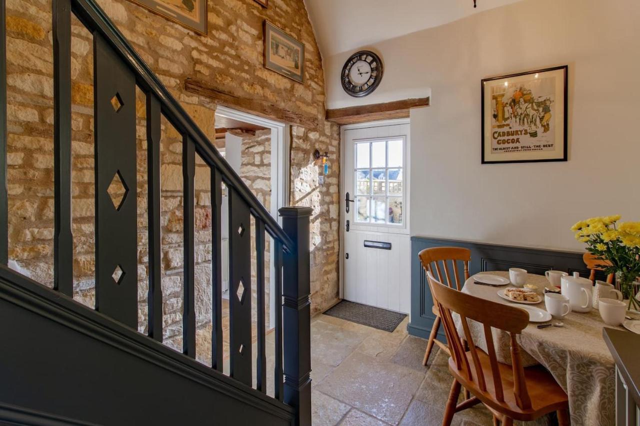 Holiday home Graziers - Character Cotswold With Inglenook, Parking And Pub Nearby