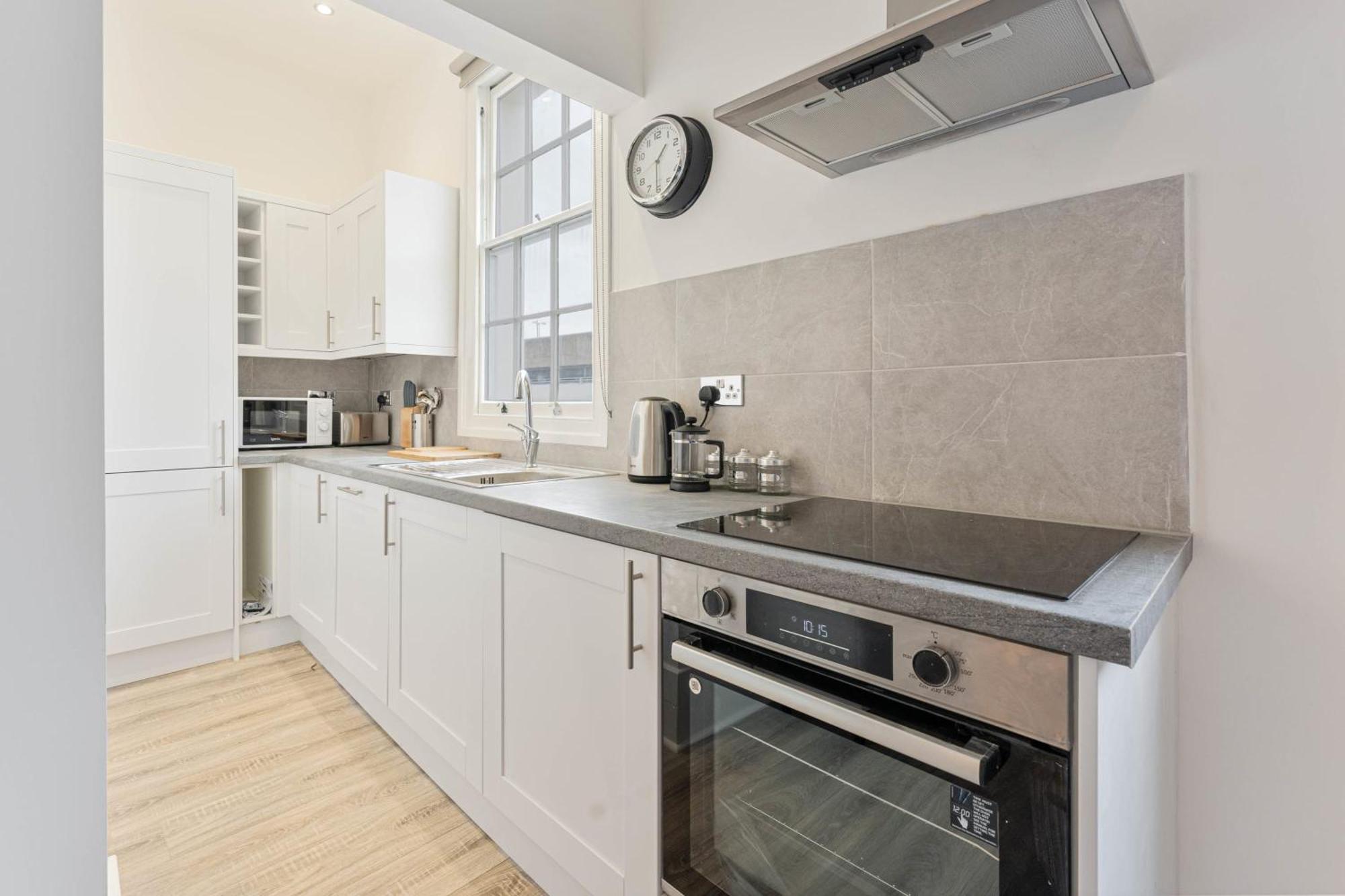 Apartment Modern 2 Bedroom In Cheltenham