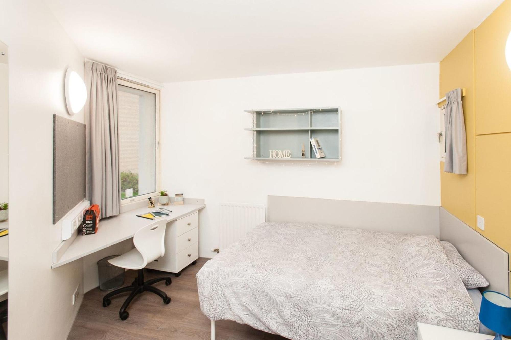 Cosy Private Ensuites And In The Heart Of * Cheltenham