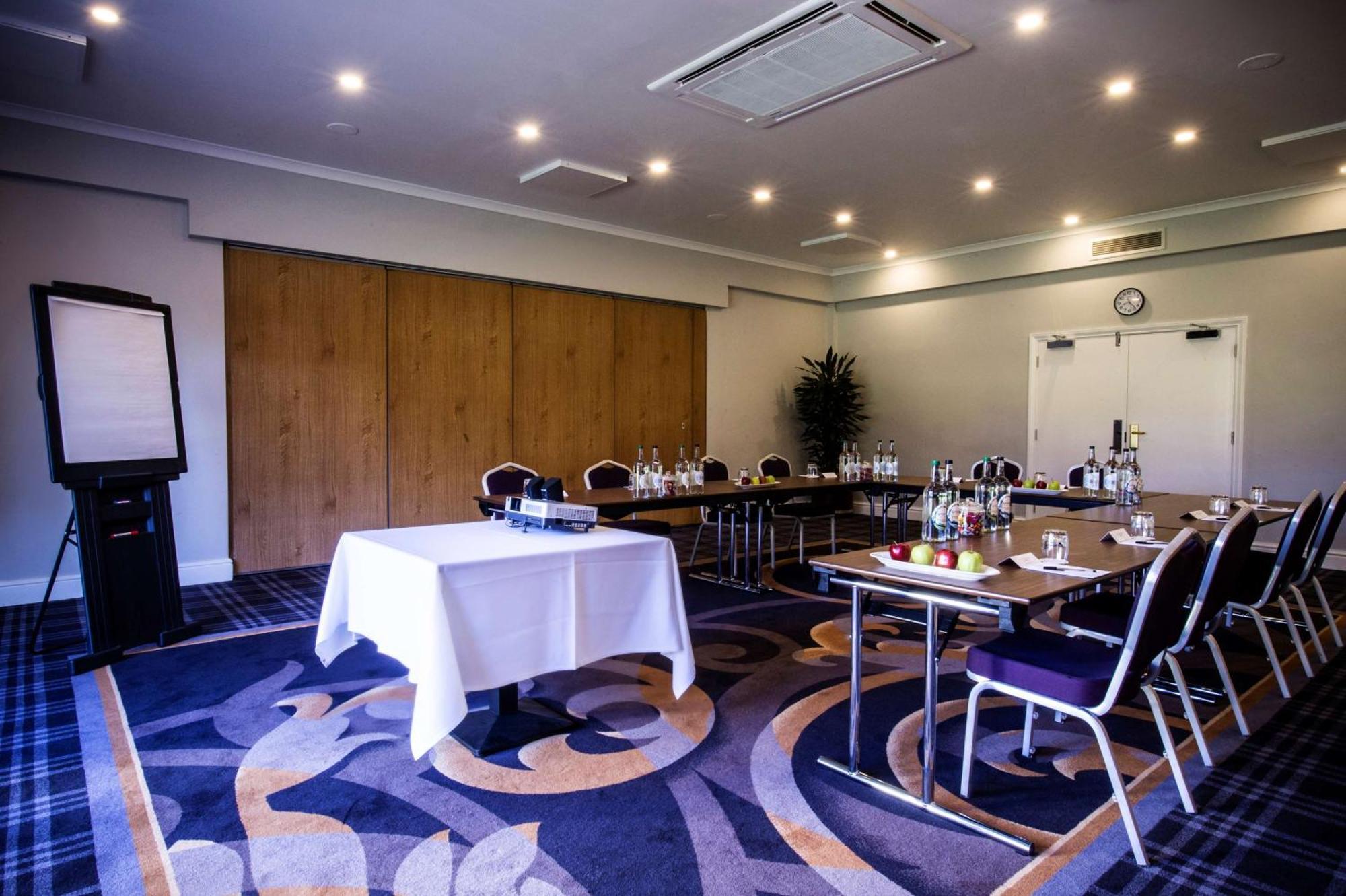 Doubletree By Hilton Cheltenham-cotswolds