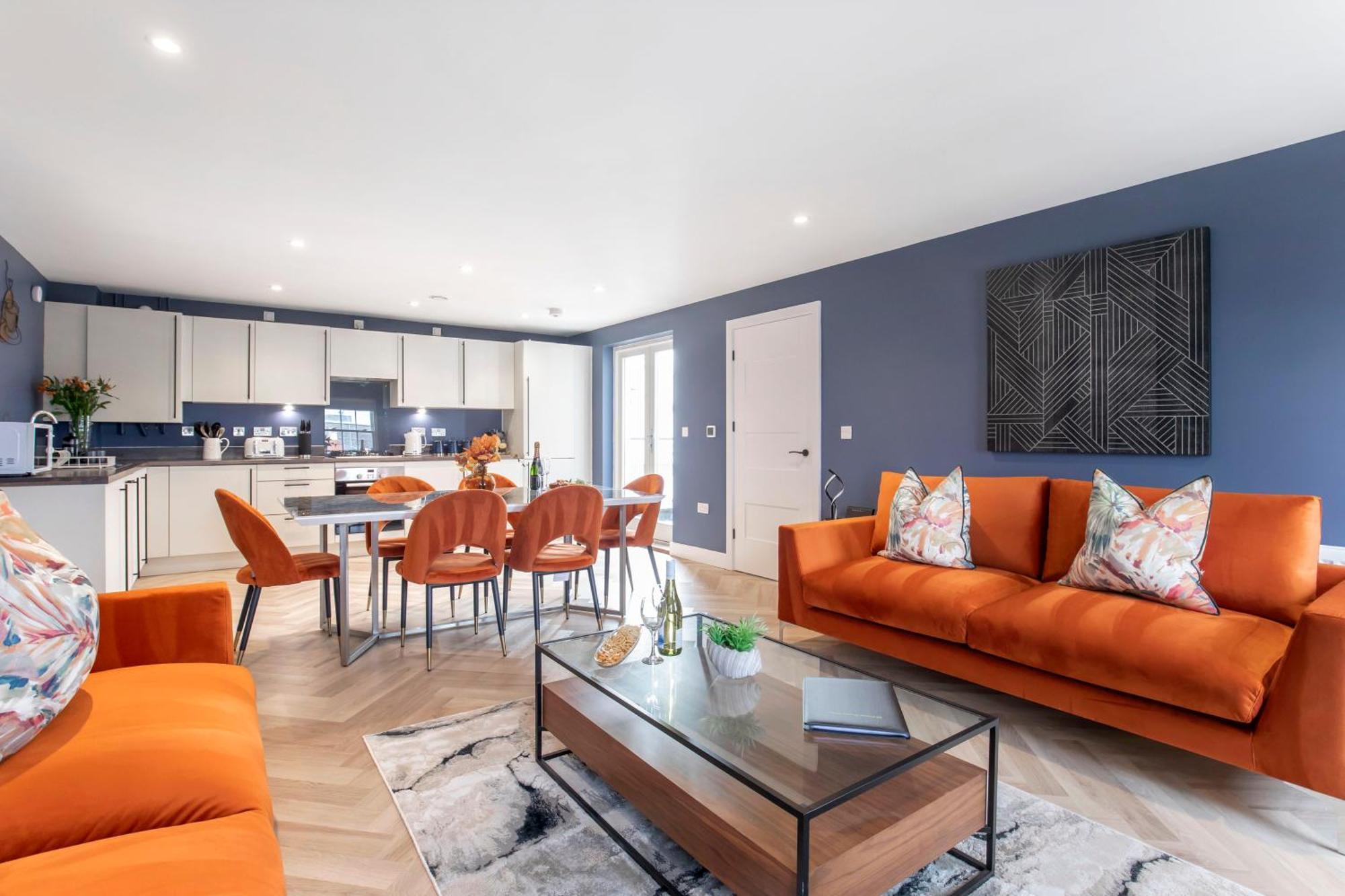 Apartment Elliot Oliver - Luxury Three Bedroom Town Centre With Parking