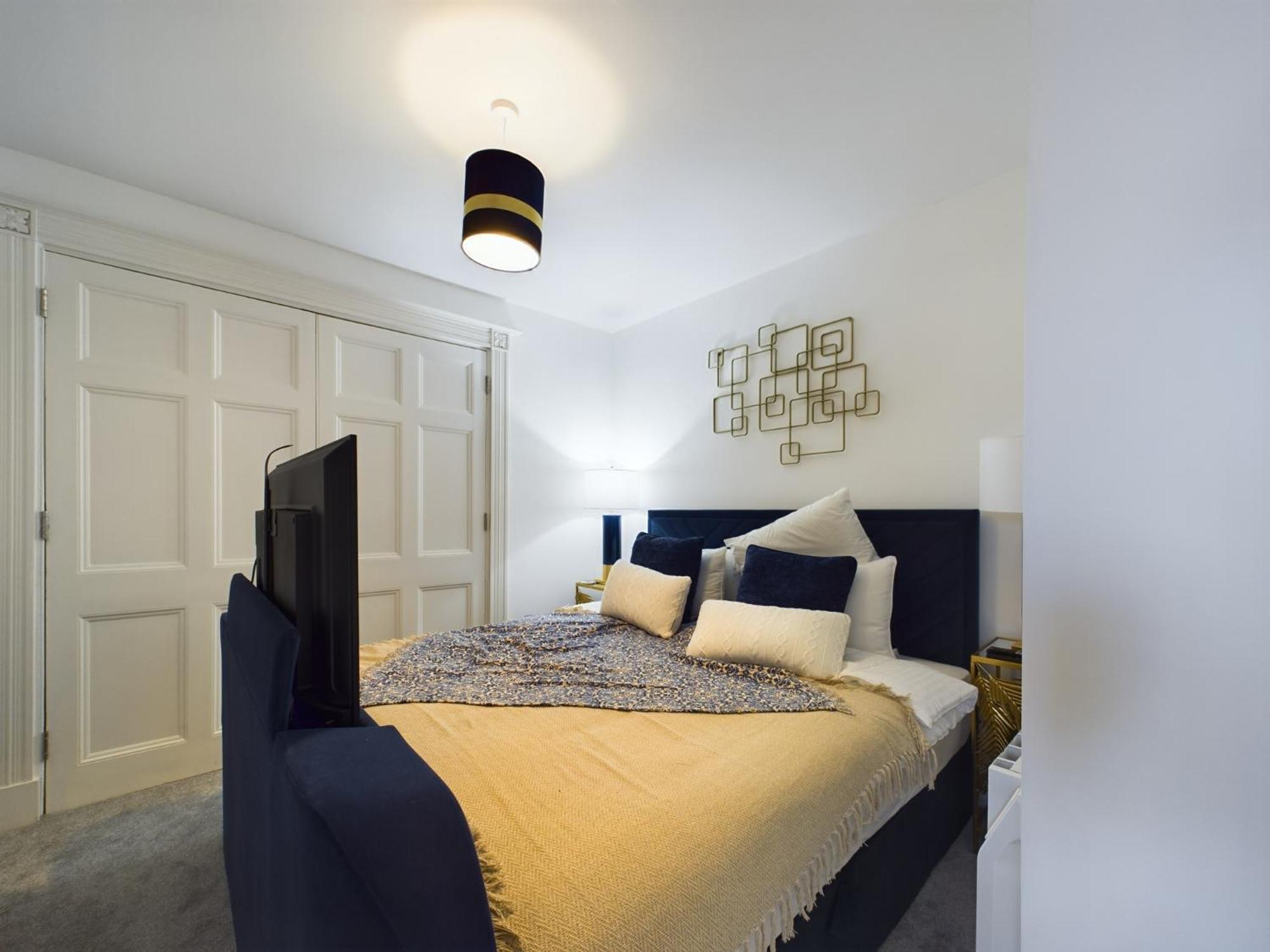 Sunningend Super King Bed Wifi Ev Parking Apartment