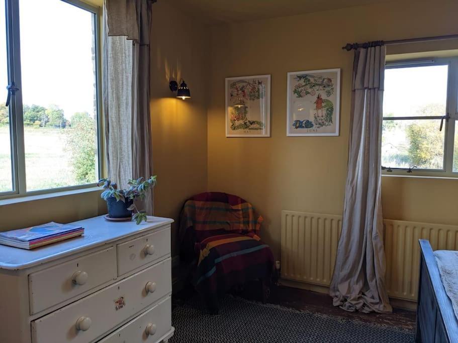 Stylish 3 Bed Cotswold With Stunning Views Holiday home *