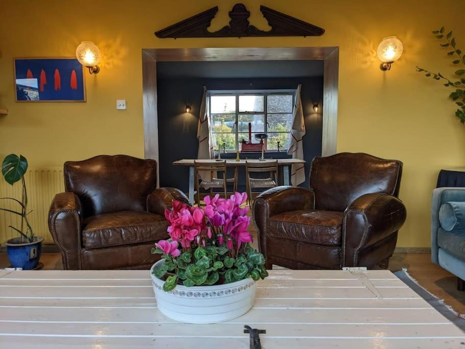 Stylish 3 Bed Cotswold With Stunning Views Holiday home *
