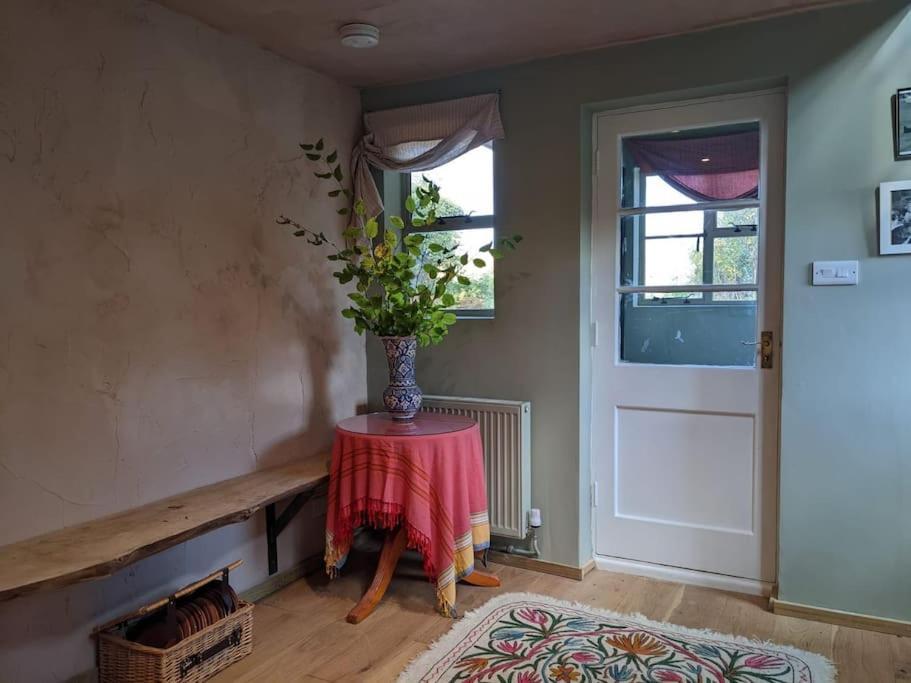 Holiday home Stylish 3 Bed Cotswold With Stunning Views *