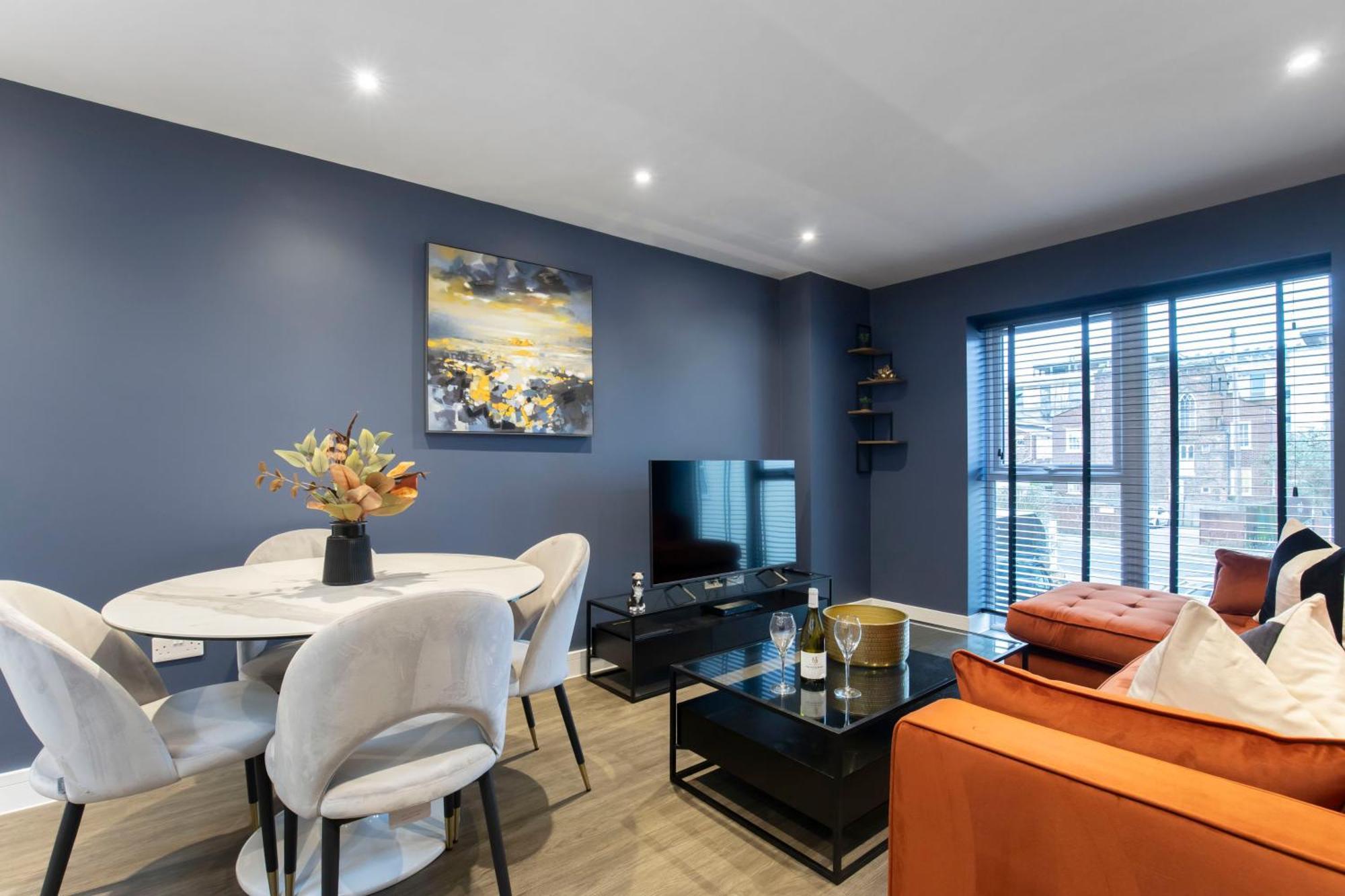 Apartment Elliot Oliver - Exquisite Two Bedroom With Garden, Parking & Ev Charger Cheltenham