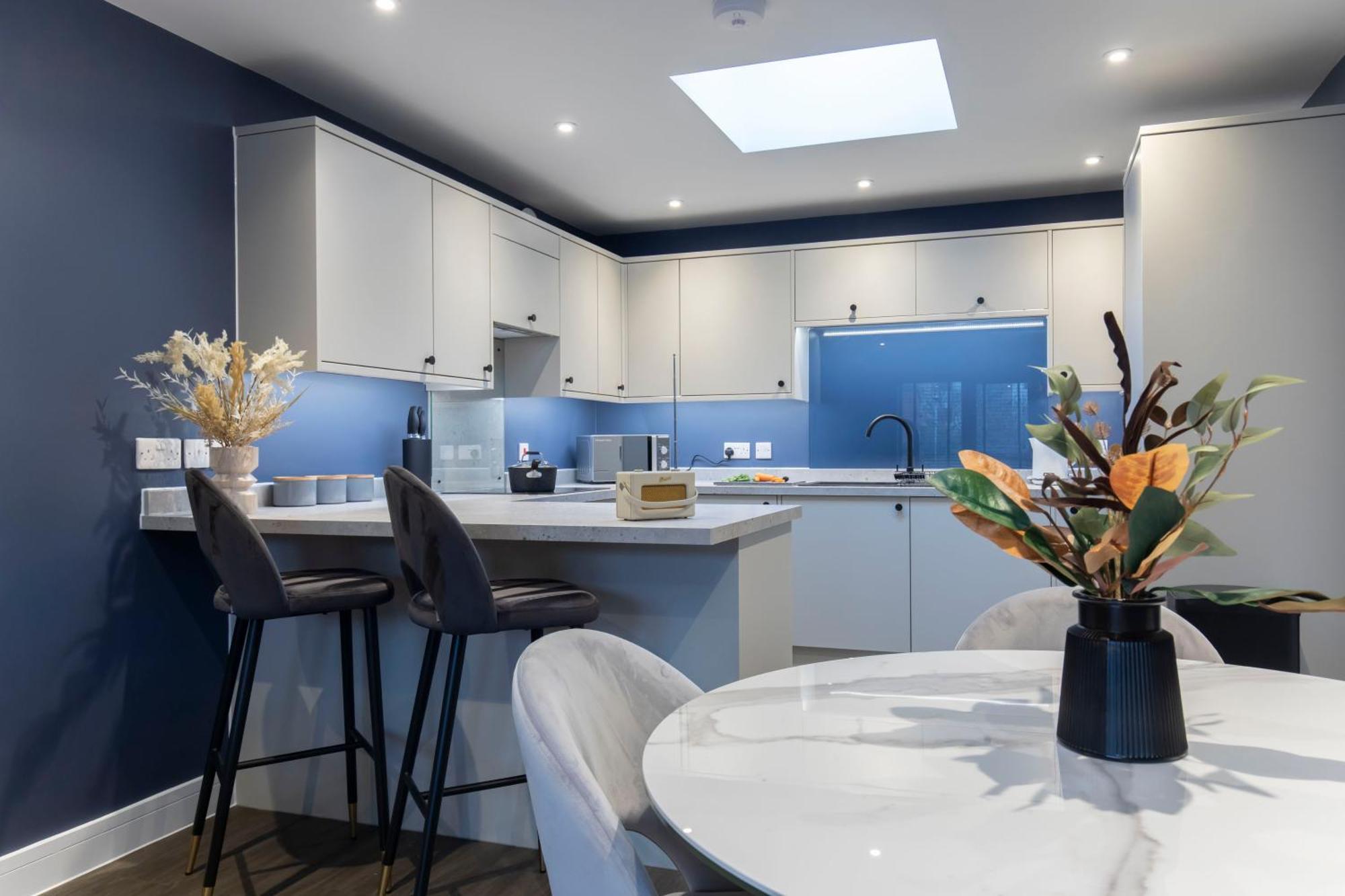 Elliot Oliver - Exquisite Two Bedroom With Garden, Parking & Ev Charger *