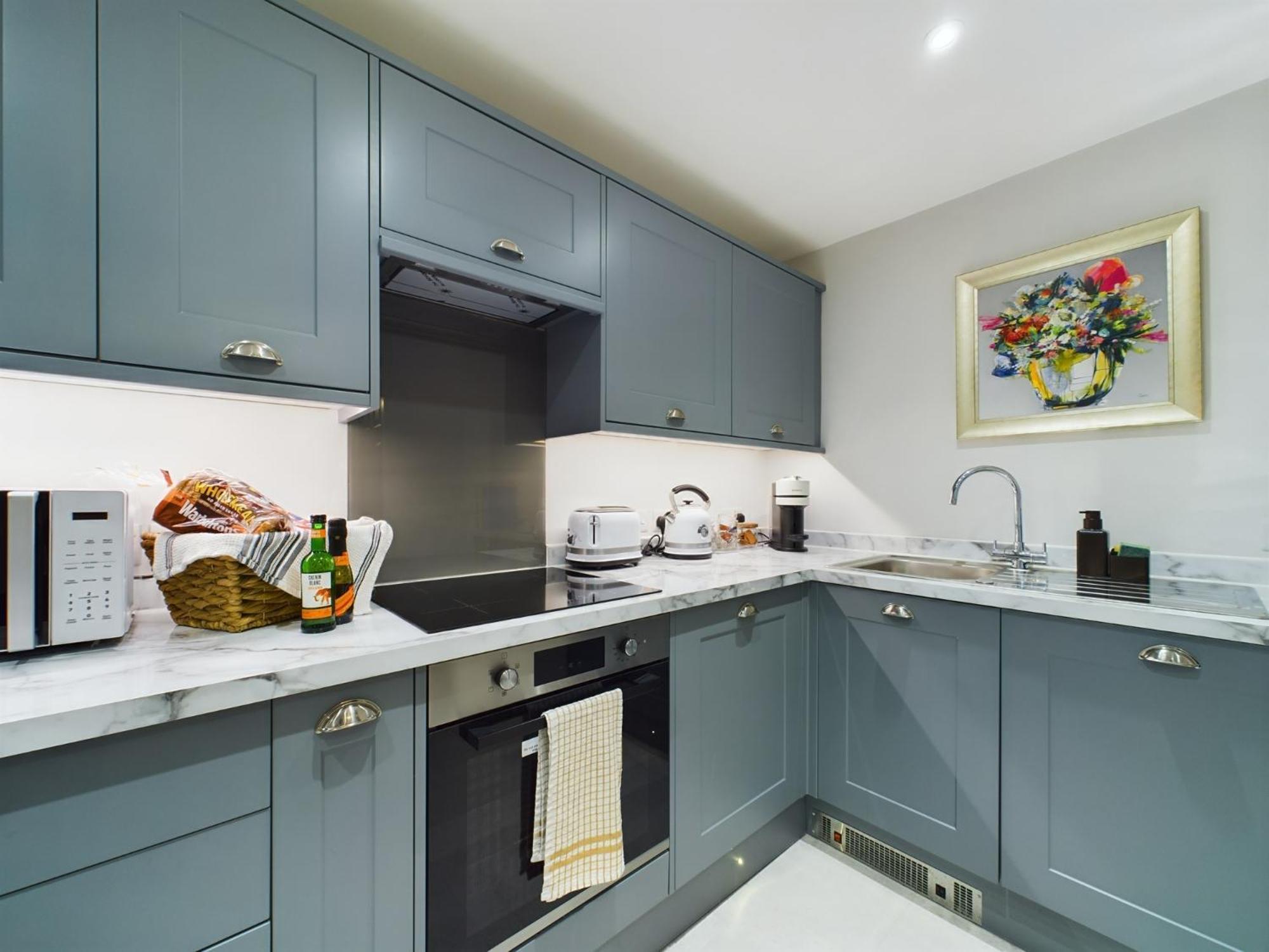 Modern Duplex Central Free Parking Wi-fi Cheltenham
