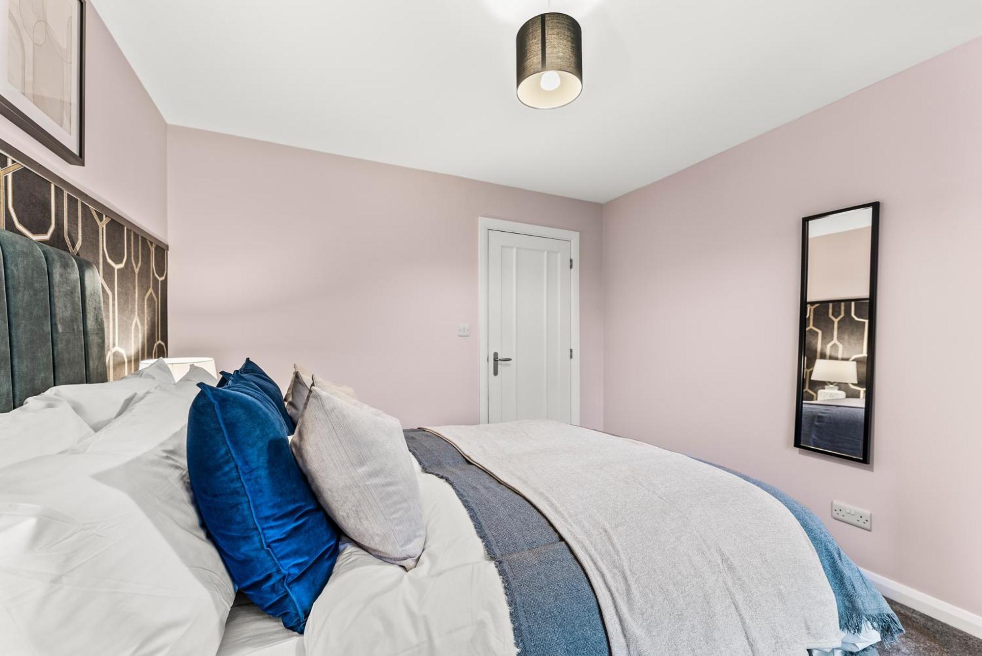 Elegant Retreat In - Garden & Parking Included Holiday home Cheltenham