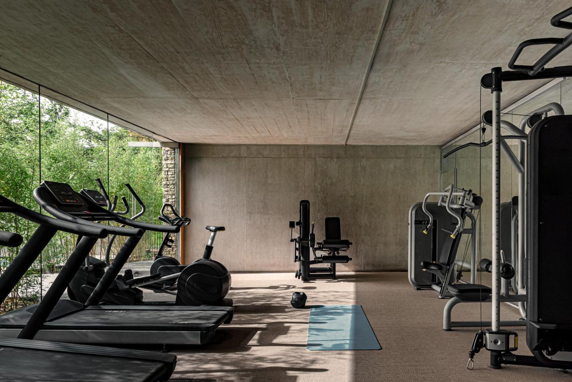 Cowley Manor Experimental 4* Cheltenham